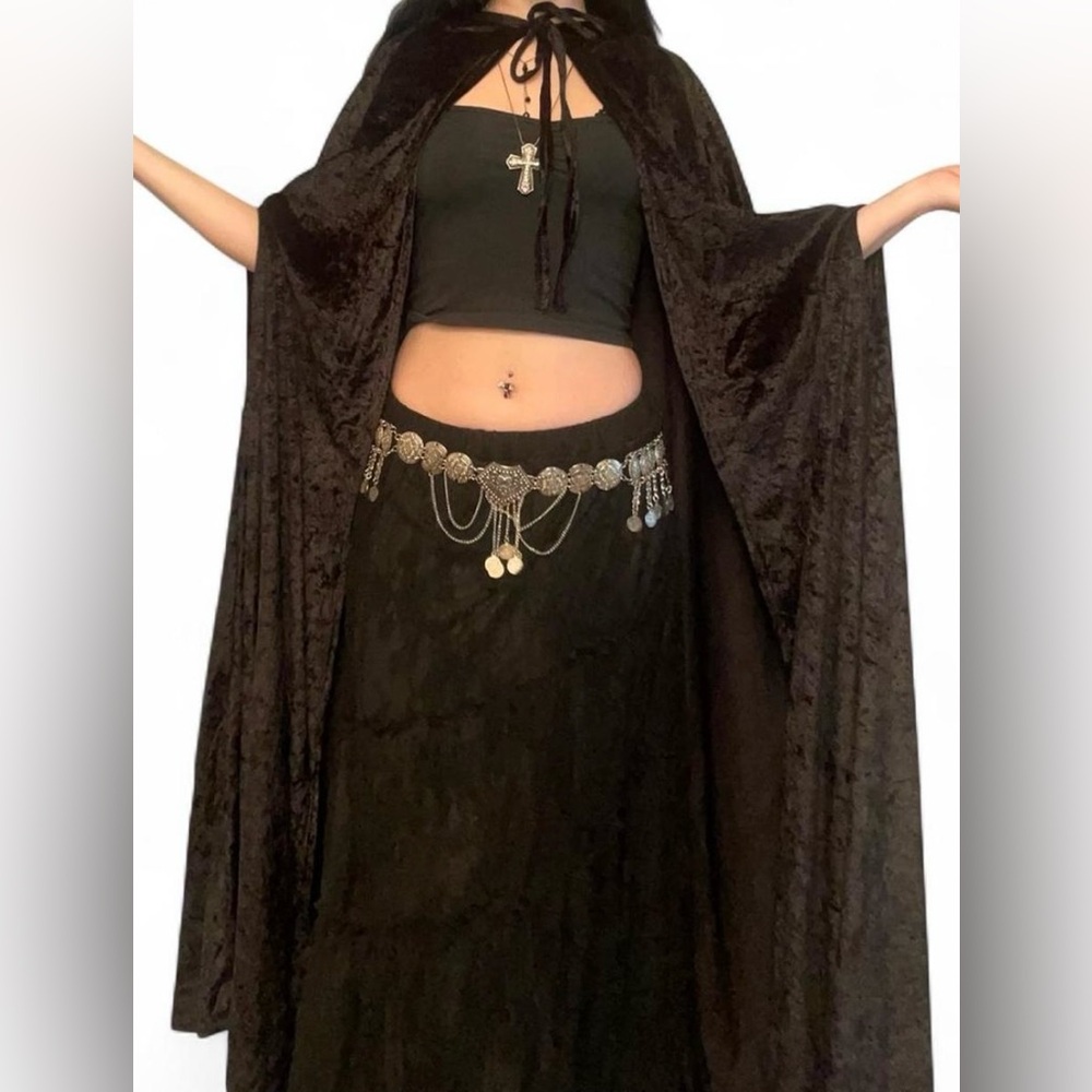 rare vintage 90s hot topic brand super low fat black velvet long cape